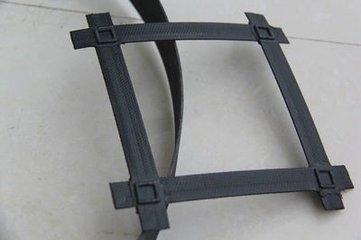 鋼塑復(fù)合拉筋格柵